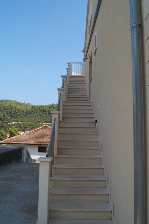 Apartments Morgen Brna Bagian luar foto