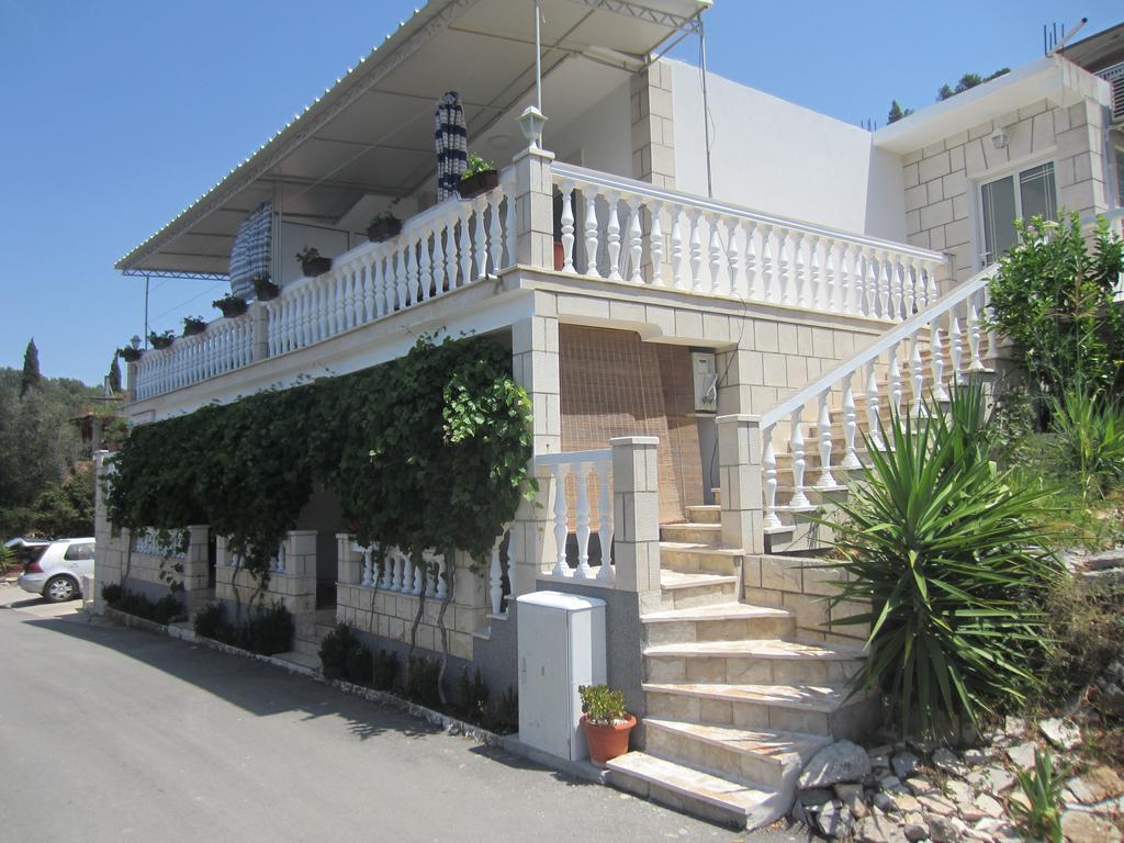 Apartments Morgen Brna Bagian luar foto
