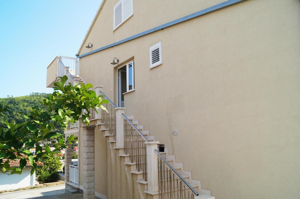 Apartments Morgen Brna Bagian luar foto